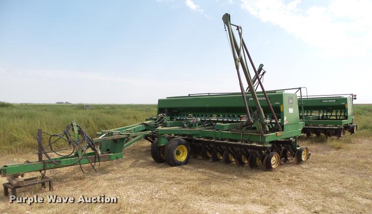 image for item L6651 (2) John Deere 750 no-till grain drills