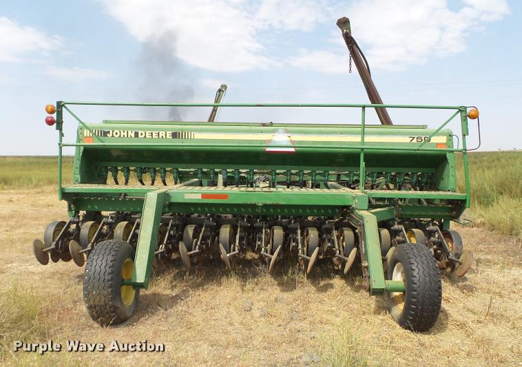 image for item L6651 (2) John Deere 750 no-till grain drills
