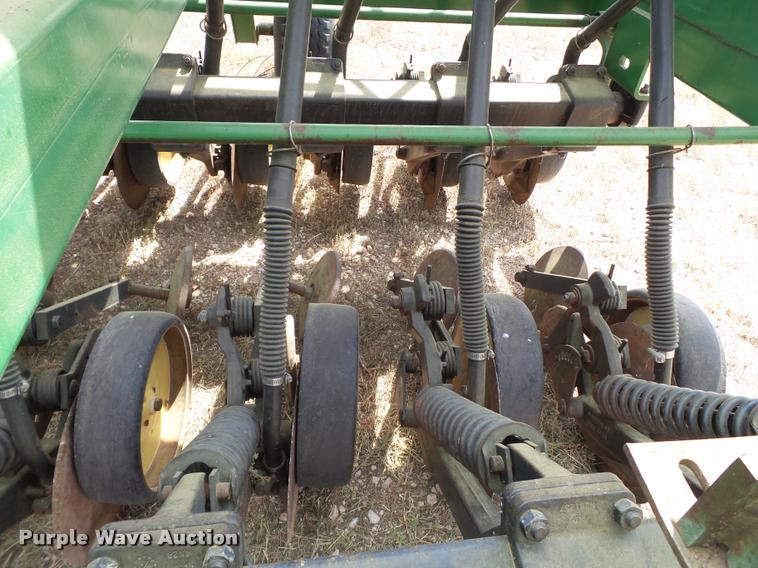 image for item L6651 (2) John Deere 750 no-till grain drills