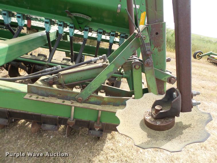 image for item L6651 (2) John Deere 750 no-till grain drills