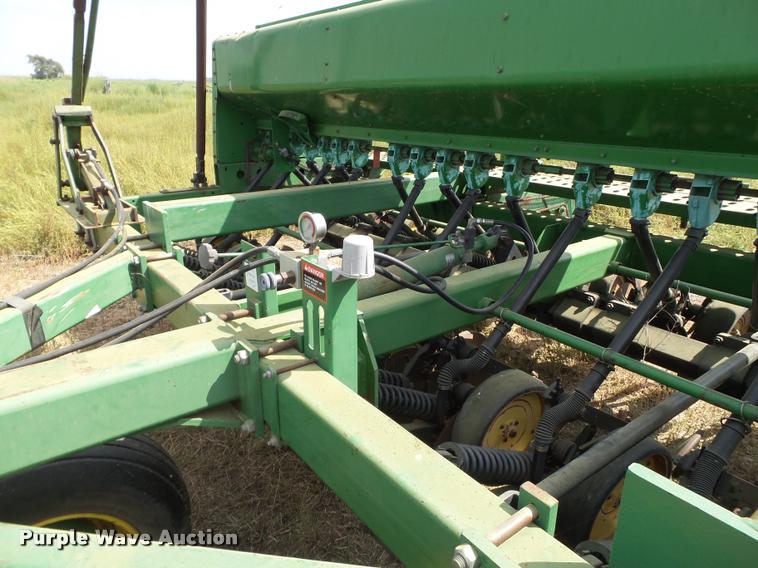 image for item L6651 (2) John Deere 750 no-till grain drills