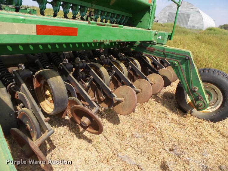 image for item L6651 (2) John Deere 750 no-till grain drills