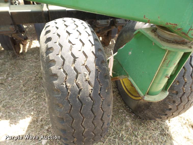 image for item L6651 (2) John Deere 750 no-till grain drills