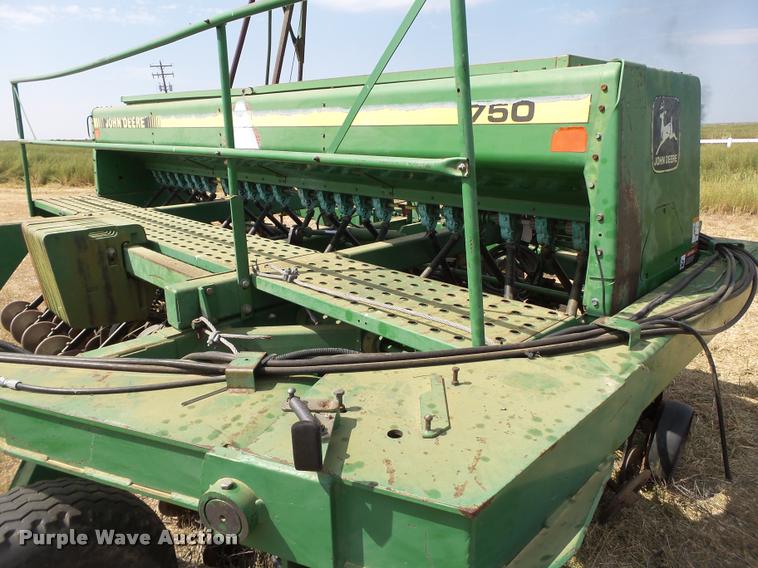 image for item L6651 (2) John Deere 750 no-till grain drills