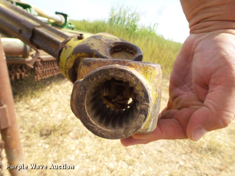 image for item L6652 John Deere 2018 batwing rotary mower