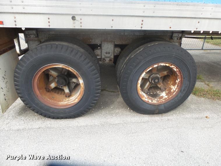 image for item DB7398 1980 Trailmobile dry van trailer