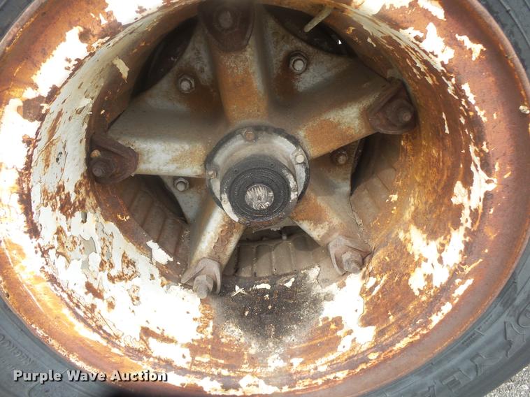 image for item DB7398 1980 Trailmobile dry van trailer