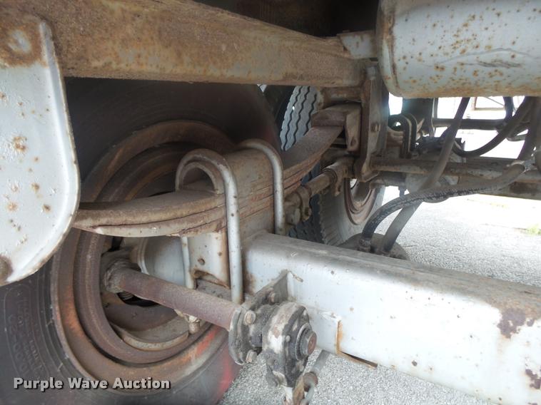 image for item DB7398 1980 Trailmobile dry van trailer