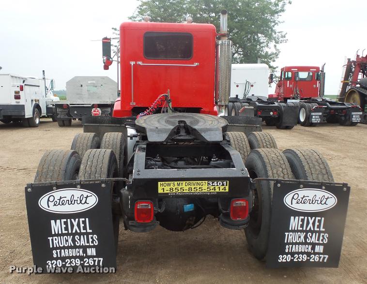 image for item DB8166 1996 Peterbilt 385 semi truck