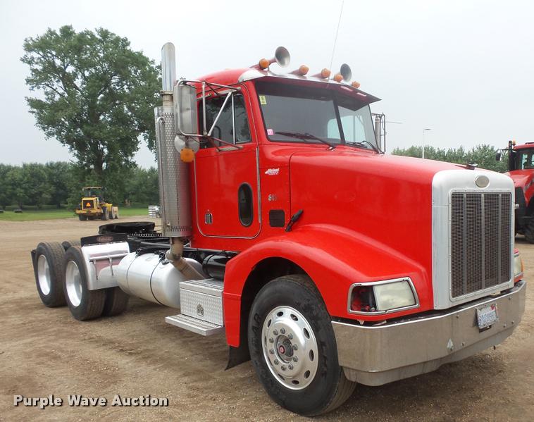 image for item DB8166 1996 Peterbilt 385 semi truck