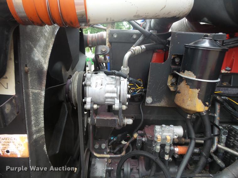 image for item DB8166 1996 Peterbilt 385 semi truck