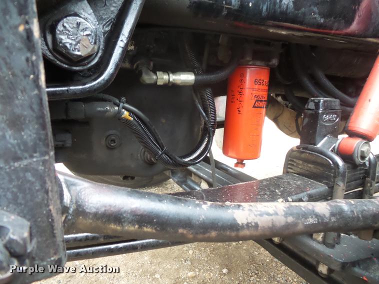 image for item DB8166 1996 Peterbilt 385 semi truck