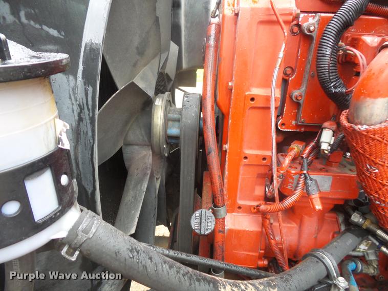 image for item DB8167 2006 International 9400i semi truck