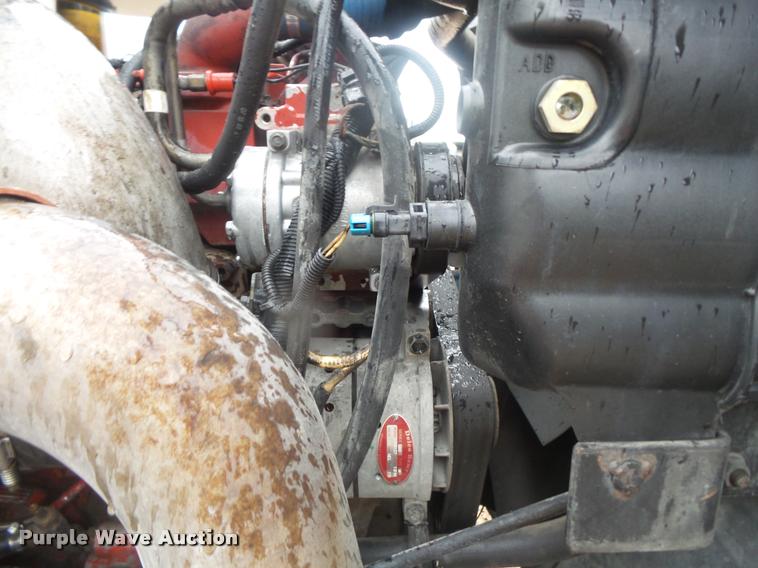 image for item DB8167 2006 International 9400i semi truck