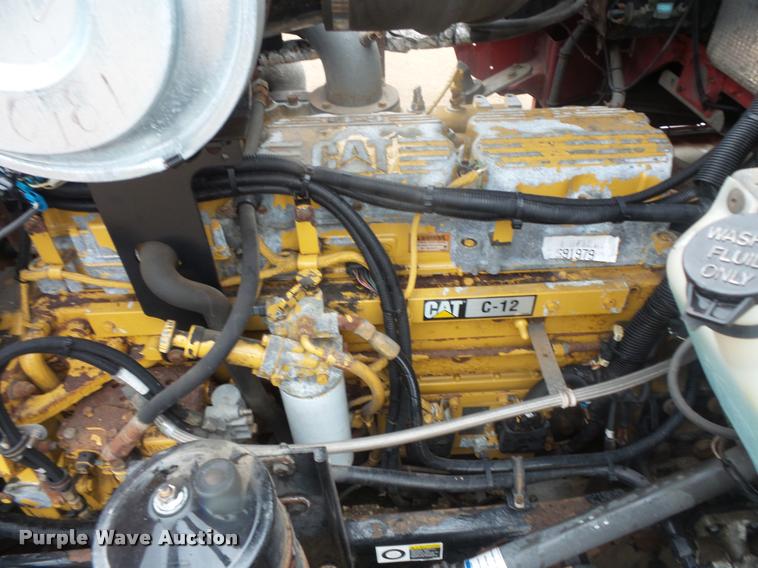 image for item DB8169 2003 Kenworth T600 semi truck