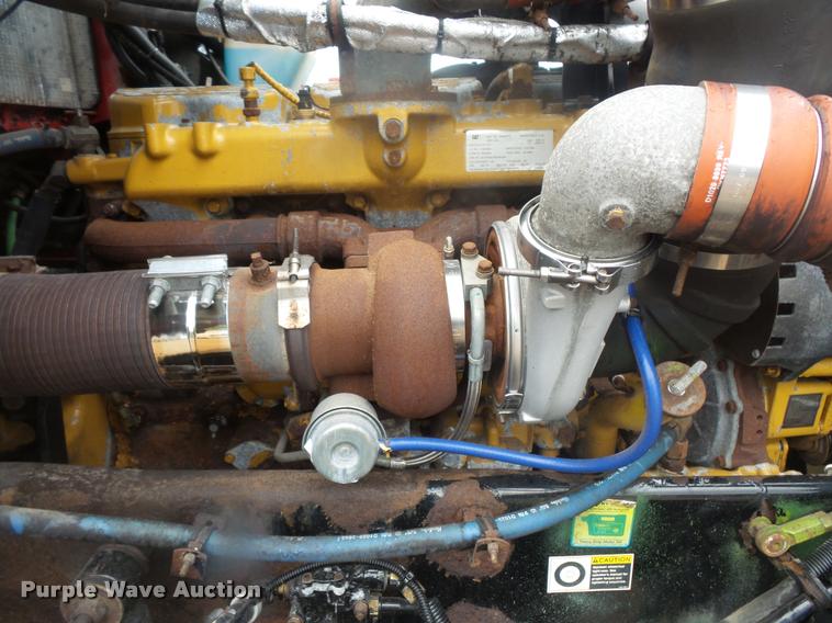 image for item DB8169 2003 Kenworth T600 semi truck