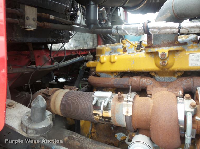 image for item DB8169 2003 Kenworth T600 semi truck