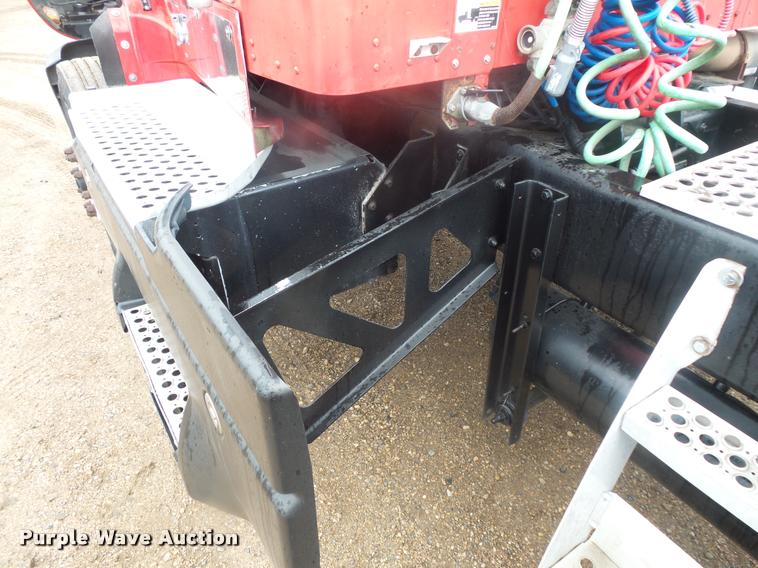 image for item DB8169 2003 Kenworth T600 semi truck