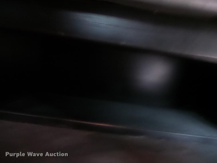 image for item DB8171 2004 Peterbilt 379 semi truck