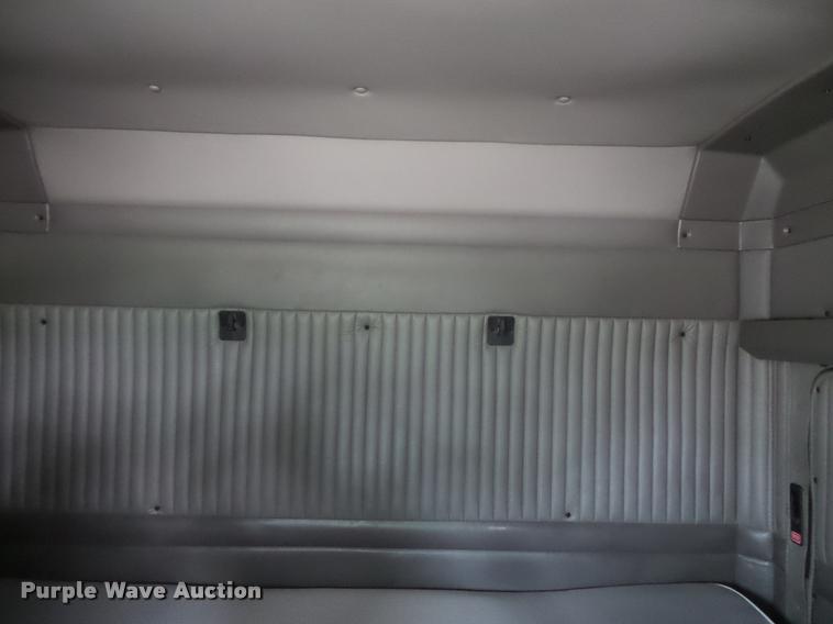 image for item DB8172 2007 Kenworth T800 semi truck