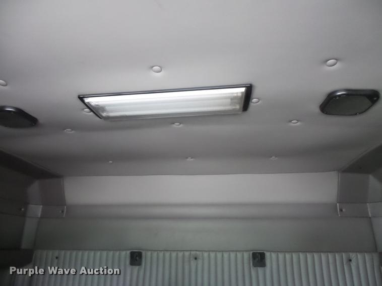 image for item DB8172 2007 Kenworth T800 semi truck