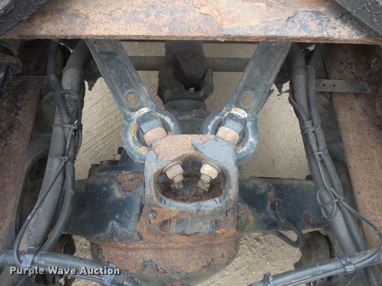 image for item DB8172 2007 Kenworth T800 semi truck