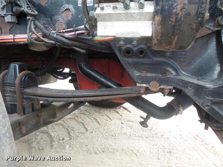 image for item DB8172 2007 Kenworth T800 semi truck