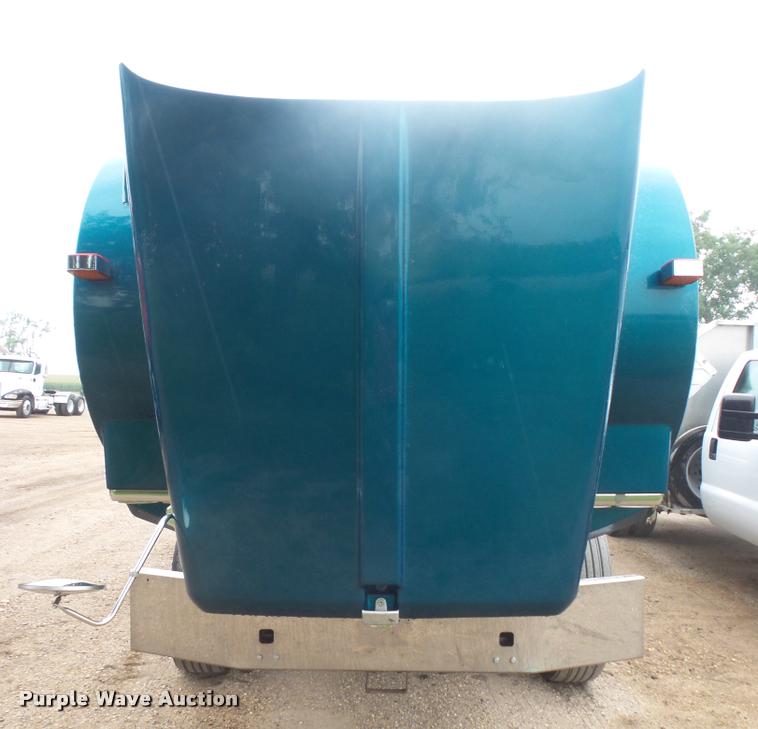 image for item DB8172 2007 Kenworth T800 semi truck