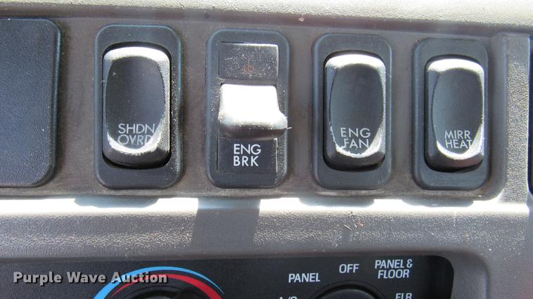 image for item DC2247 2007 Sterling A9500 semi truck