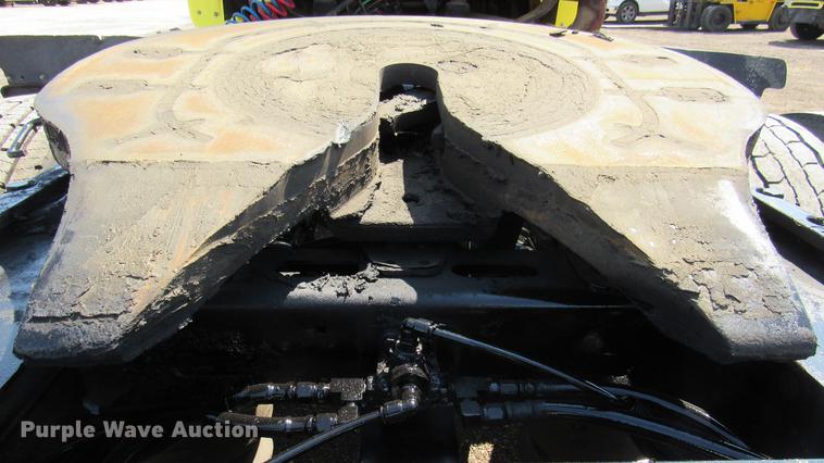 image for item DC2247 2007 Sterling A9500 semi truck