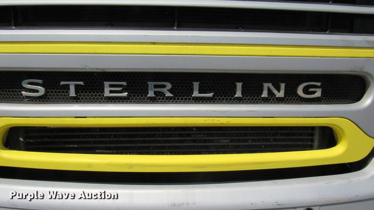 image for item DC2247 2007 Sterling A9500 semi truck