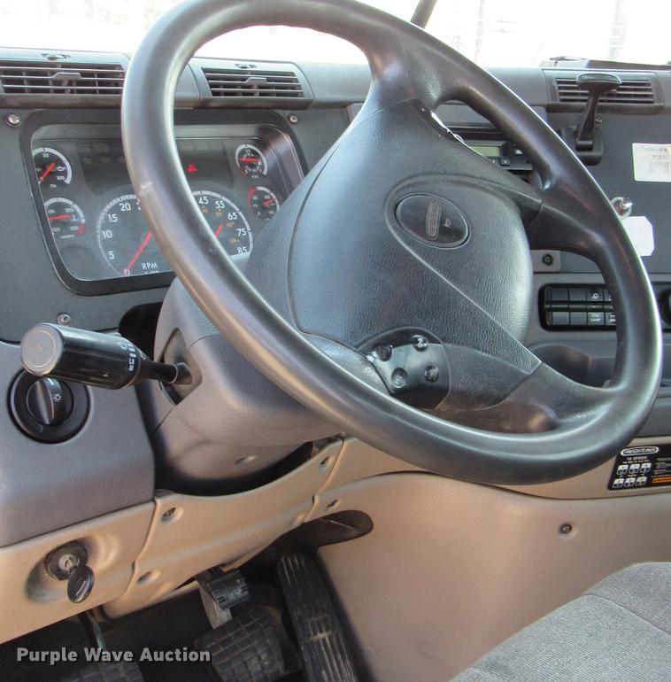 image for item DC2248 2010 Freightliner Cascadia CA113DC semi truck