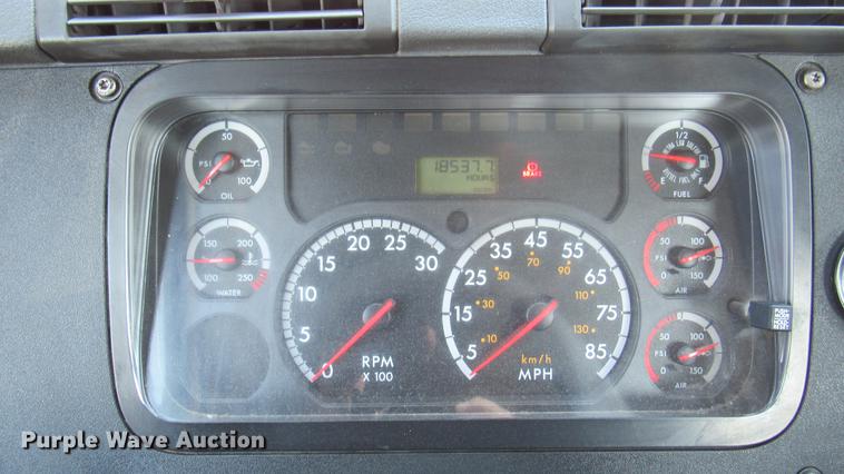 image for item DC2248 2010 Freightliner Cascadia CA113DC semi truck