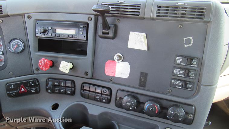 image for item DC2248 2010 Freightliner Cascadia CA113DC semi truck