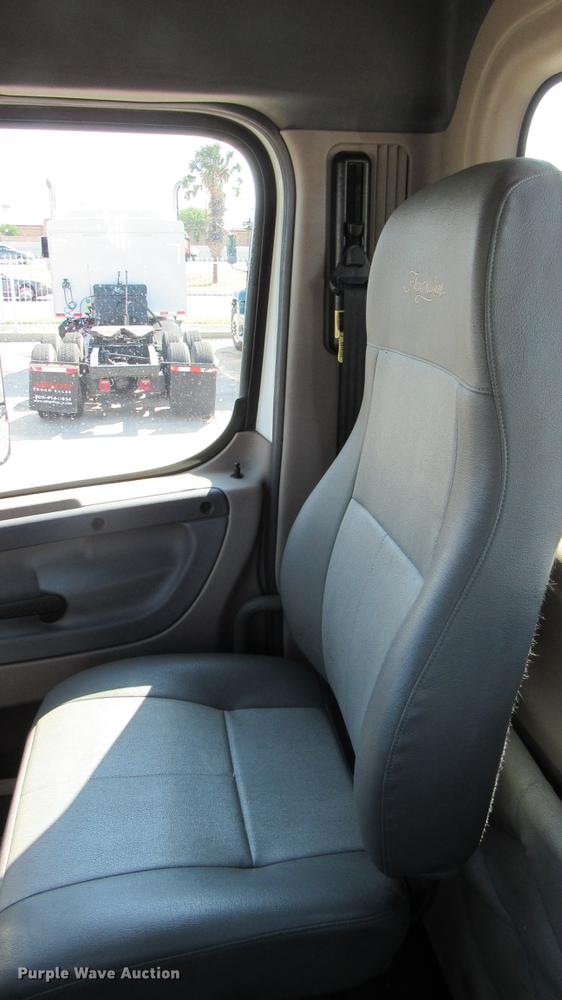 image for item DC2248 2010 Freightliner Cascadia CA113DC semi truck