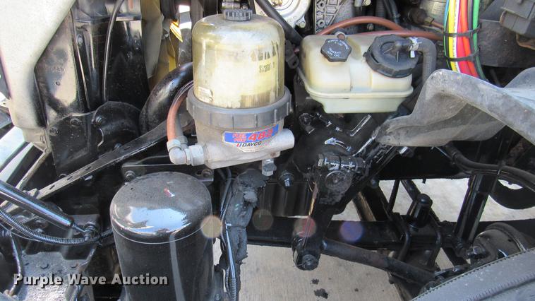 image for item DC2248 2010 Freightliner Cascadia CA113DC semi truck