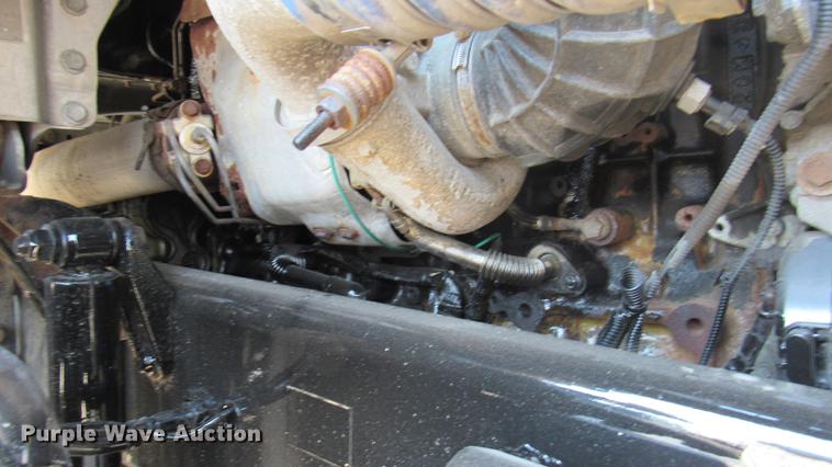 image for item DC2248 2010 Freightliner Cascadia CA113DC semi truck