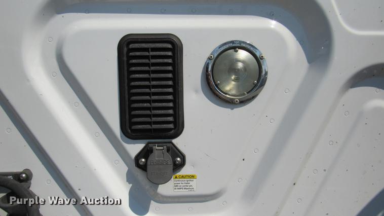 image for item DC2248 2010 Freightliner Cascadia CA113DC semi truck