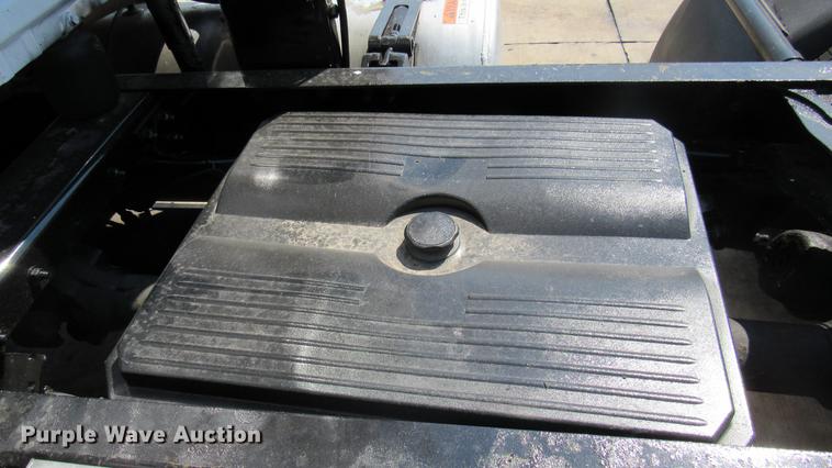 image for item DC2248 2010 Freightliner Cascadia CA113DC semi truck