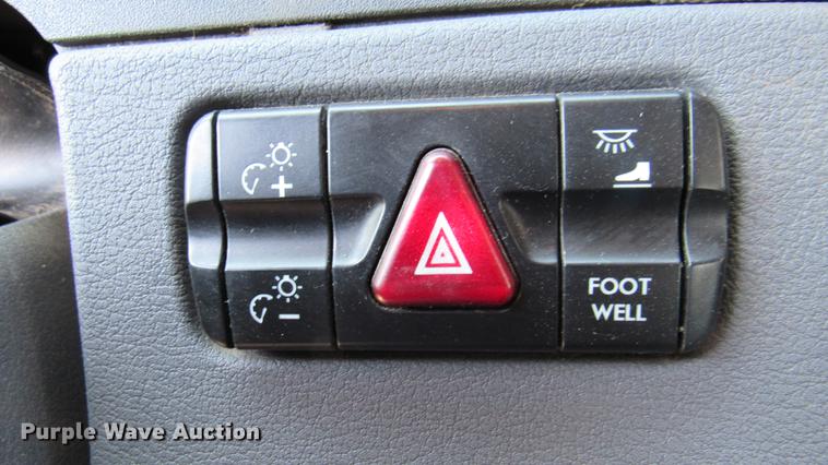 image for item DC2249 2010 Freightliner Cascadia semi truck