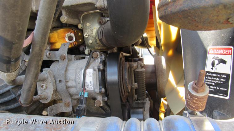 image for item DC2249 2010 Freightliner Cascadia semi truck