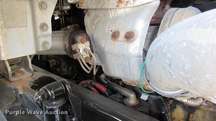 image for item DC2249 2010 Freightliner Cascadia semi truck