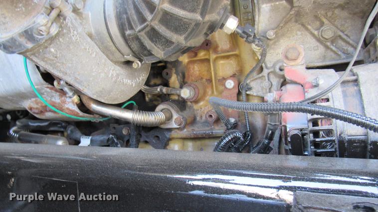 image for item DC2249 2010 Freightliner Cascadia semi truck