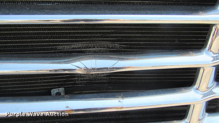 image for item DC2249 2010 Freightliner Cascadia semi truck