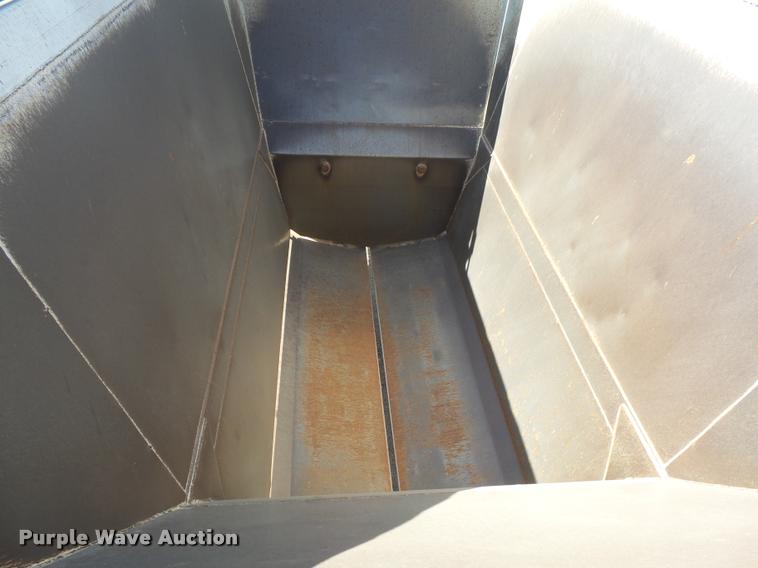 image for item DC3873 2012 Construction Specialist Packmule BDT-40 bottom dump trailer