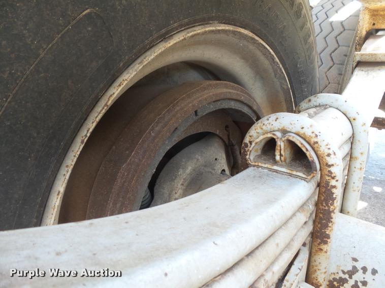 image for item DC3873 2012 Construction Specialist Packmule BDT-40 bottom dump trailer