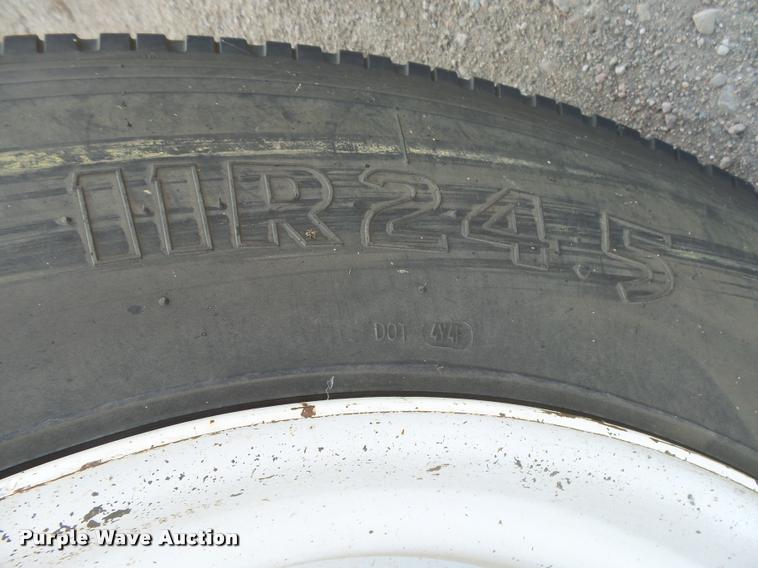 image for item DC3873 2012 Construction Specialist Packmule BDT-40 bottom dump trailer