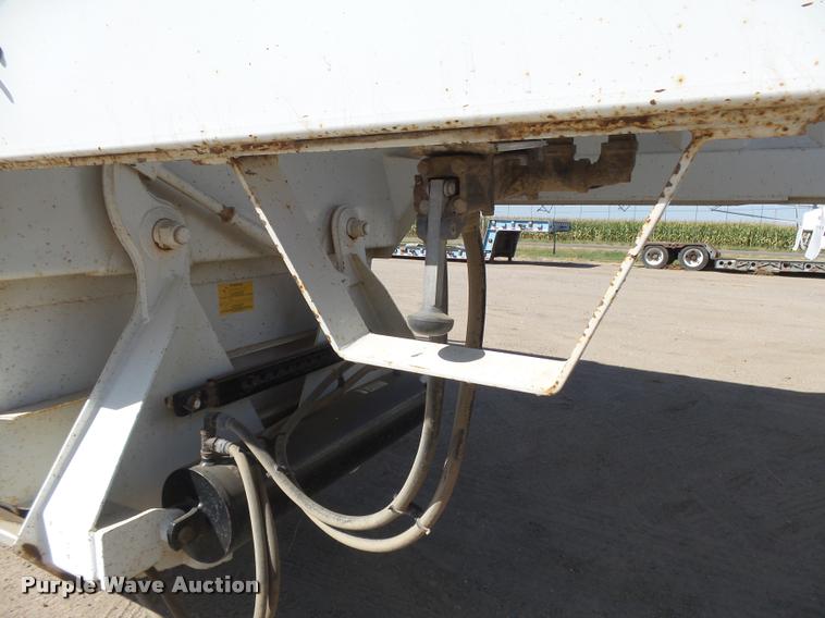 image for item DC3875 2012 Construction Specialist Packmule BDT-40 bottom dump trailer