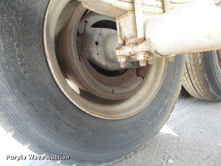 image for item DC3875 2012 Construction Specialist Packmule BDT-40 bottom dump trailer