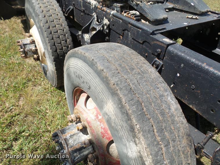 image for item DC5364 1982 International Transtar 4300 semi truck